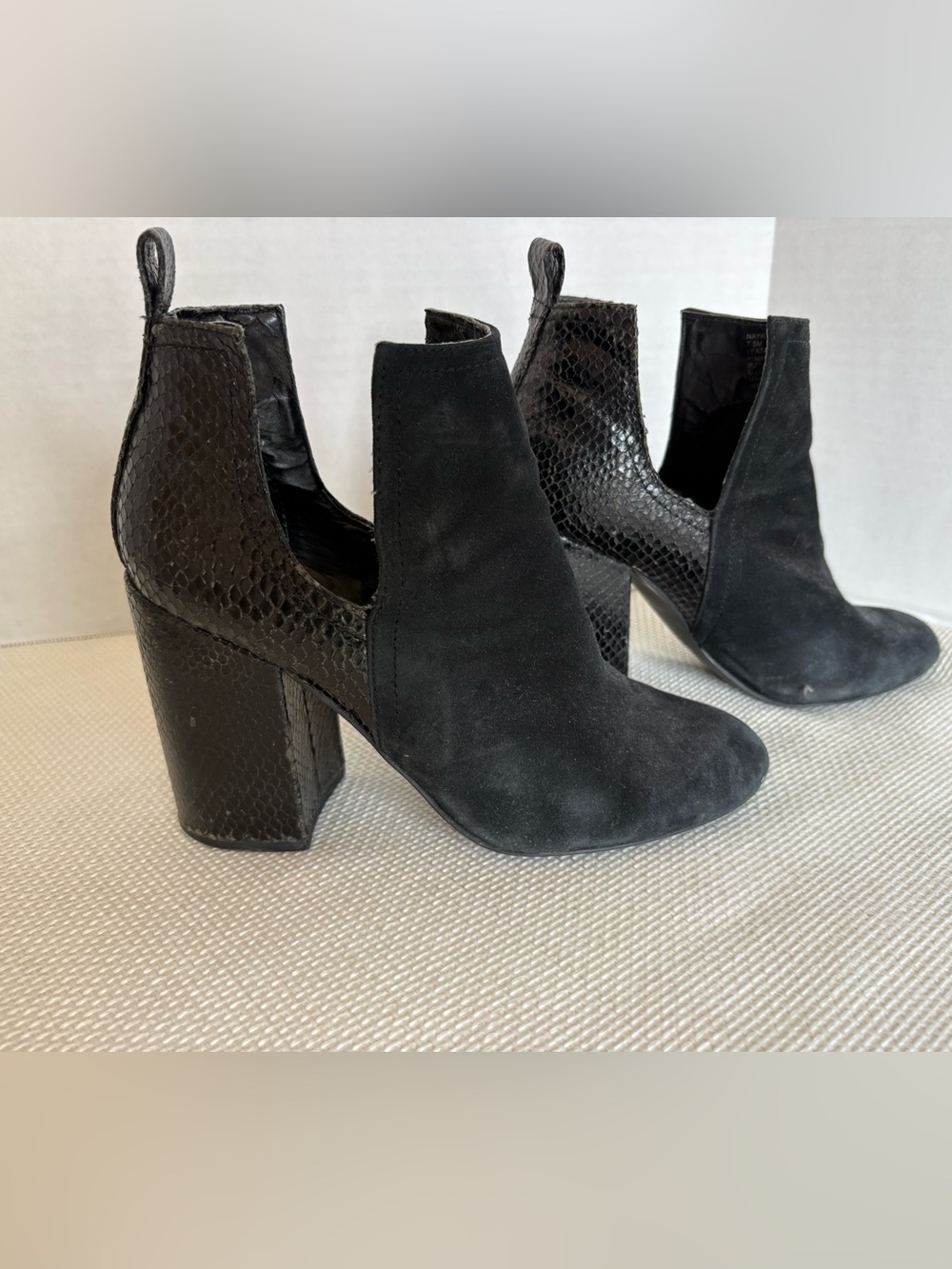 Steve Madden Black Boots Size 7.5 Nayna Leather Chunky Heel